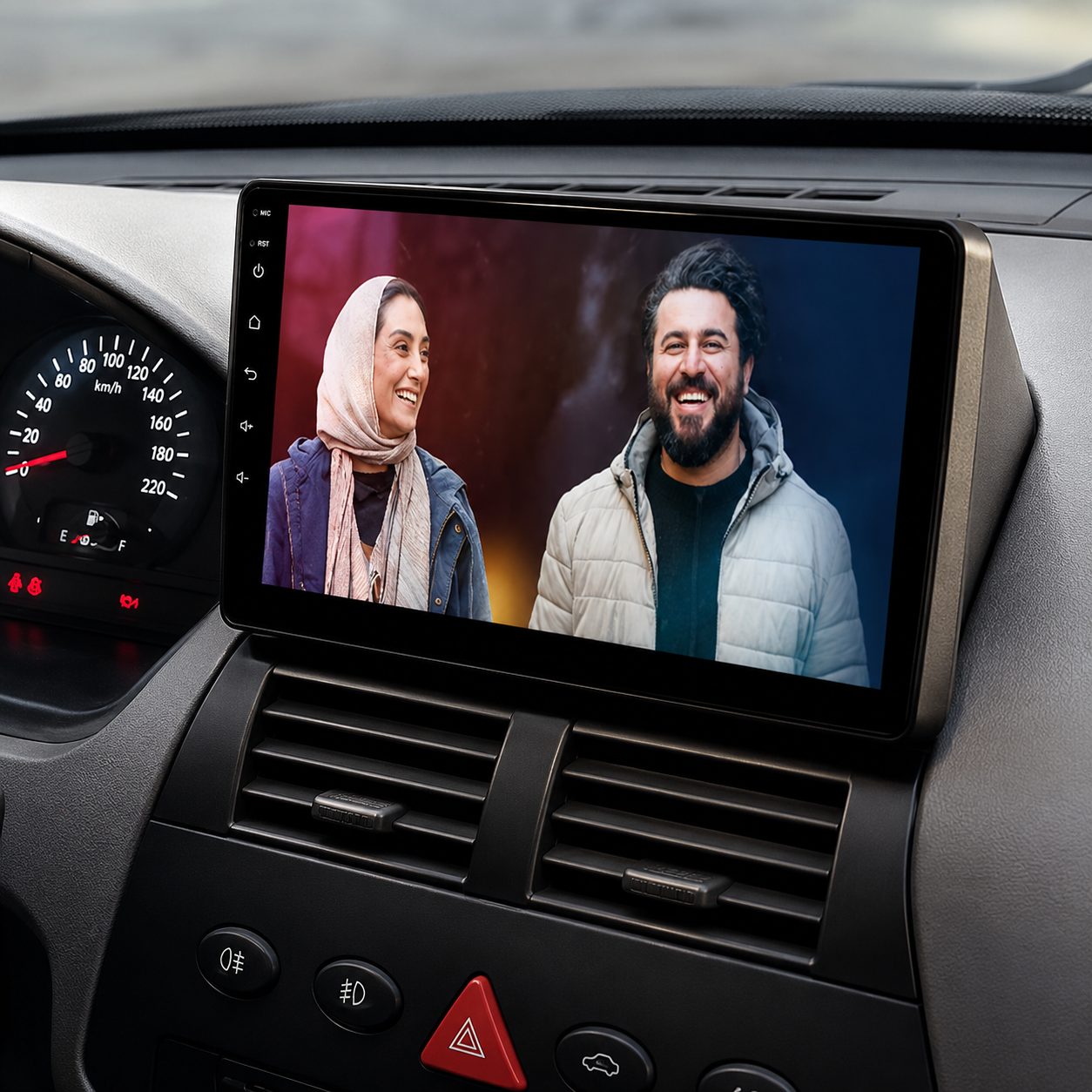 مانیتور خودرو تیبا برند HARMAN همراه دوربین با رم 4 حافظه 64 واقعی فن دار